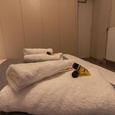 Luxury Apartment 10' From The Center! เอเธนส์ ภายนอก รูปภาพ