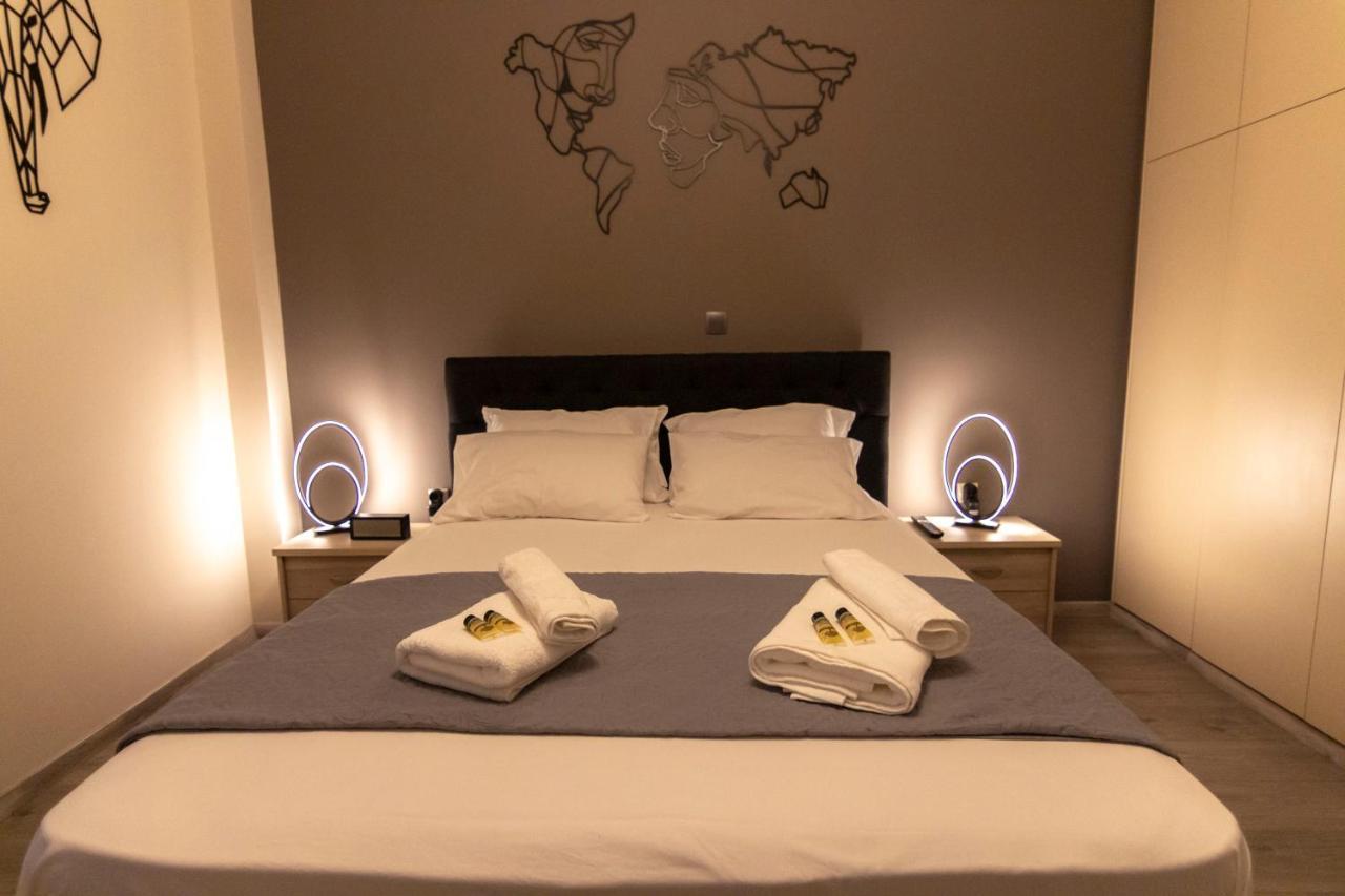 Luxury Apartment 10' From The Center! เอเธนส์ ภายนอก รูปภาพ