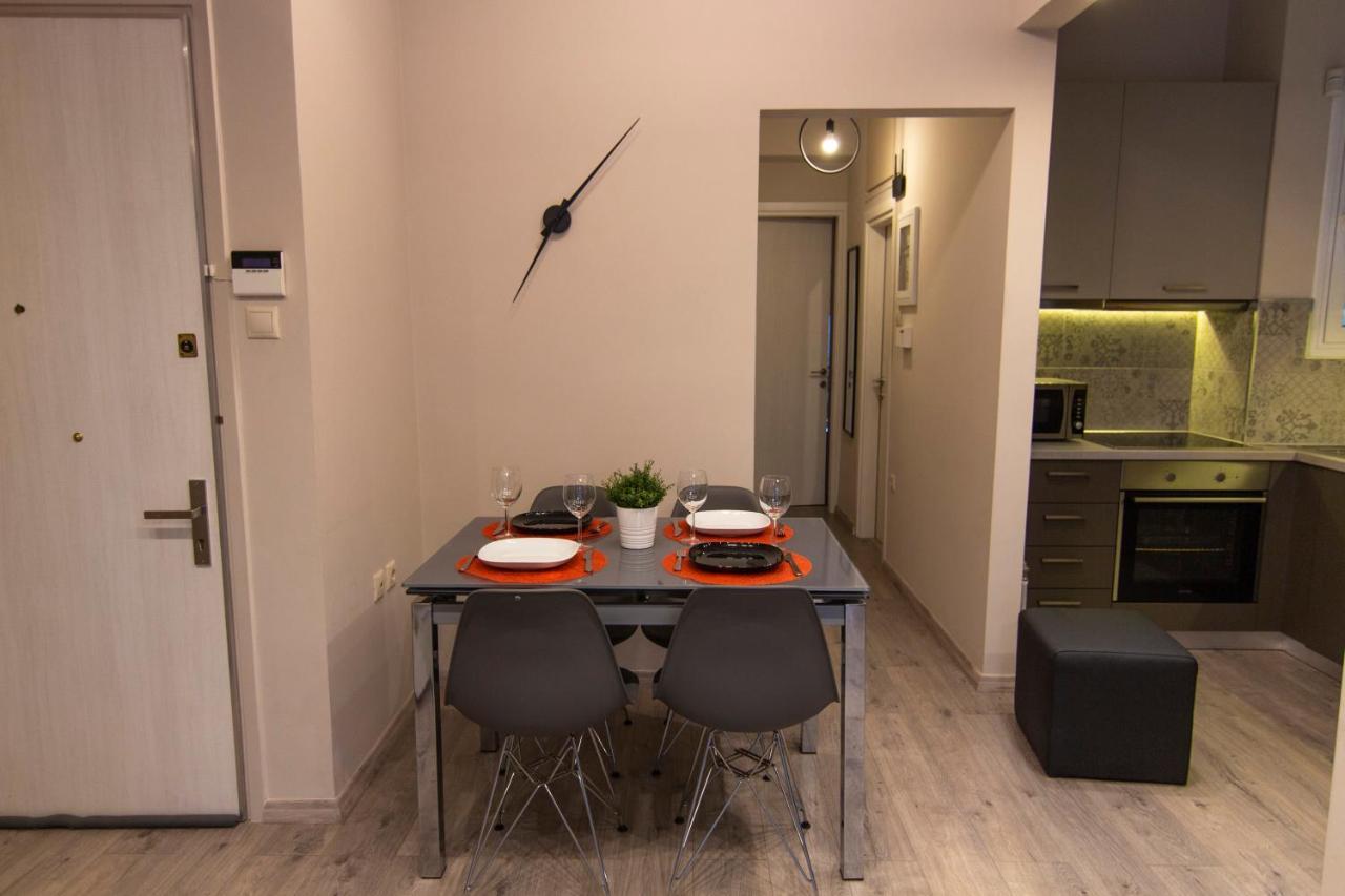 Luxury Apartment 10' From The Center! เอเธนส์ ภายนอก รูปภาพ