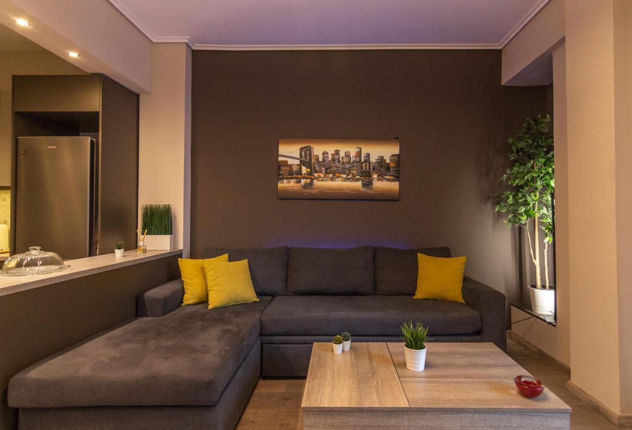 Luxury Apartment 10' From The Center! เอเธนส์ ภายนอก รูปภาพ