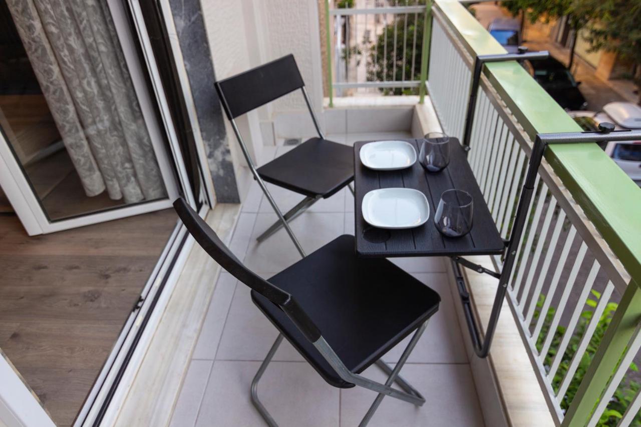 Luxury Apartment 10' From The Center! เอเธนส์ ภายนอก รูปภาพ
